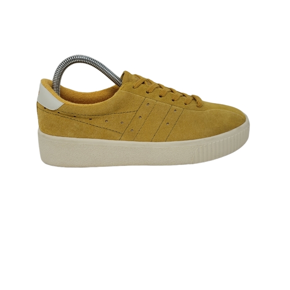 Gola Womens Super Court Suede Sneaker 